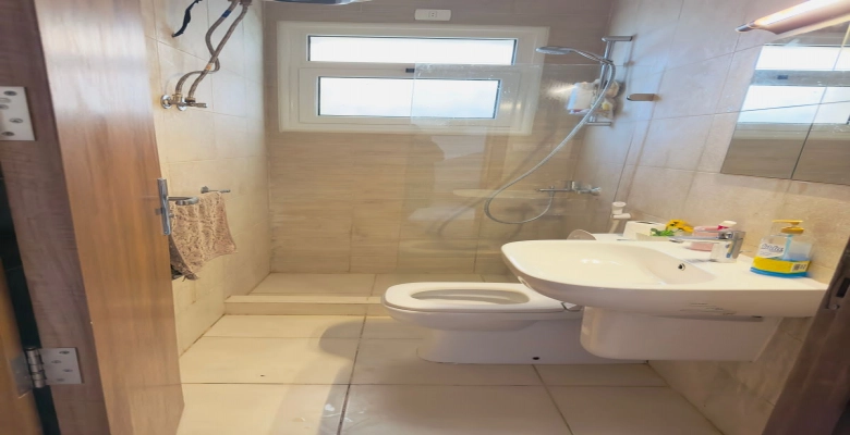 شالية للإيجار في قرية امواج الساحل الشمالي