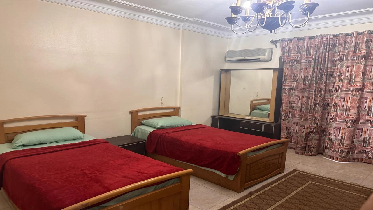 شقه للايجار في شارع الجزيره بالزمالك