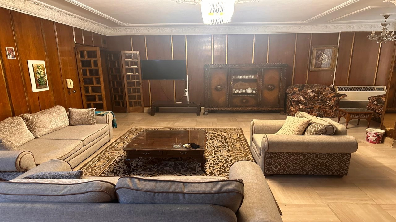 شقه للايجار في شارع الجزيره بالزمالك