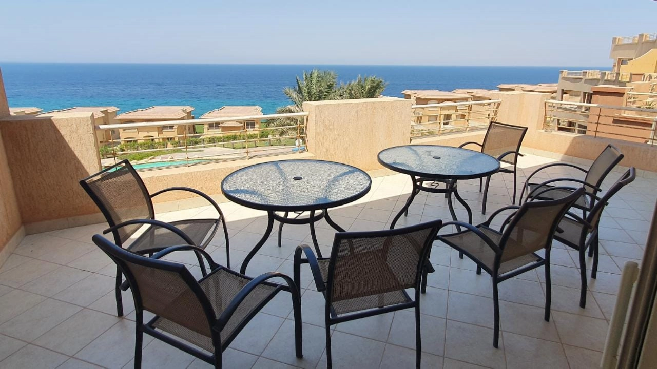 شاليه للايجار بقرية تلال بالعين السخنة 2 غرف