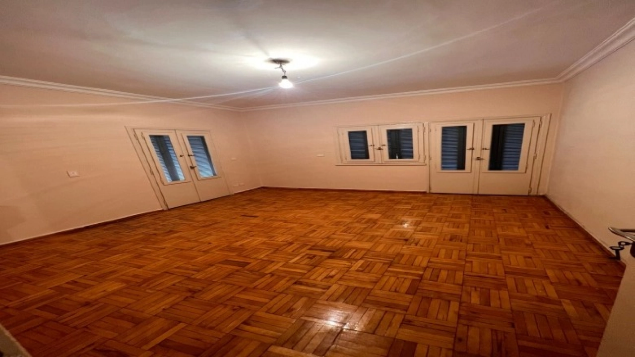 شقة للايجار بشارع جدة - الدقي - Apartment for rent in Jeddah Street - Dokki