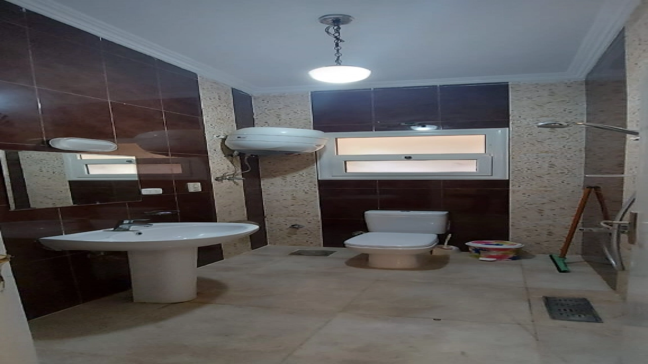 فيلا للبيع في قرية امواج الساحل الشمالي سيدي عبد الرحمن Villa for sale in Amwaj Village, North Coast, Sidi Abdel Rahman
