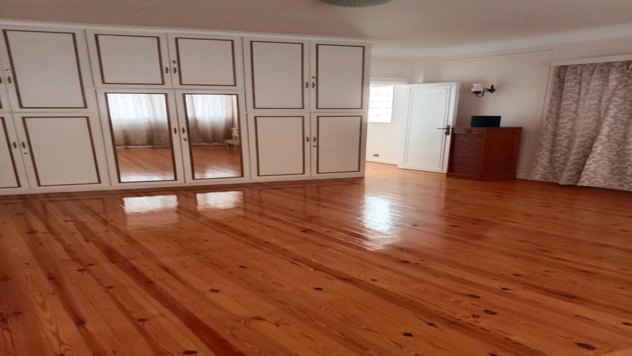 شقه للايجار دوبلكس فى الزمالك تطل علي النيل