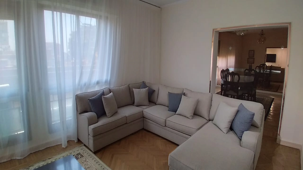 شقه للايجار في الزمالك بالقرب من  سفاره ليبيا