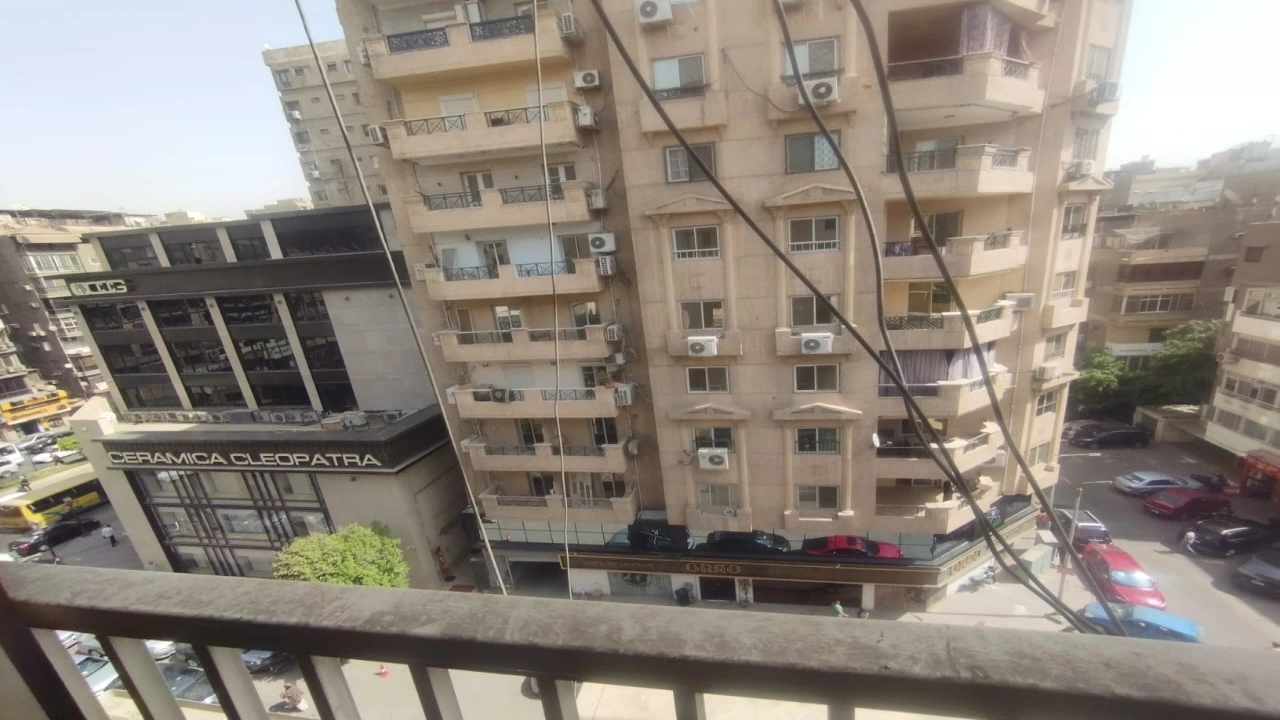 شقه للايجار في 3 شارع البطل في المهندسين