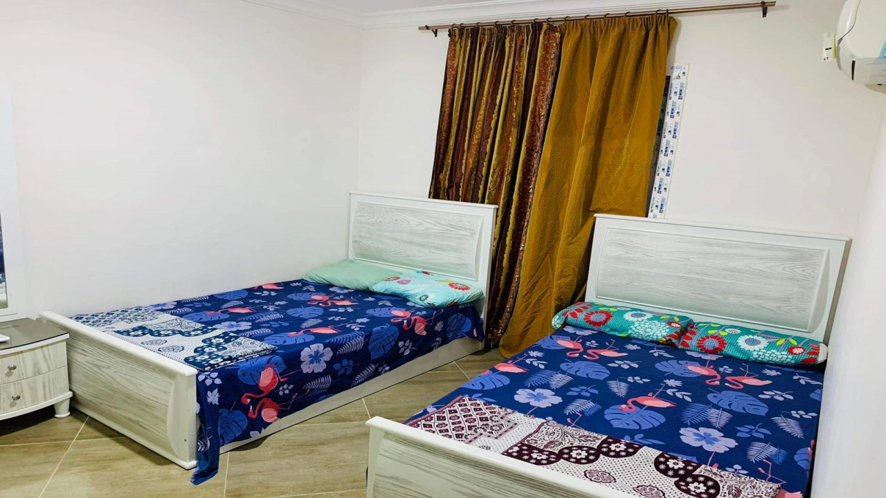 شاليه للايجار في مارسيليا بيتش 4