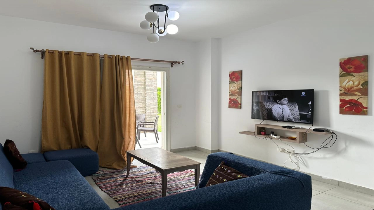 شالية ايجار 2 نوم اراضي  بجنينة في قرية امواج الساحل الشمالي