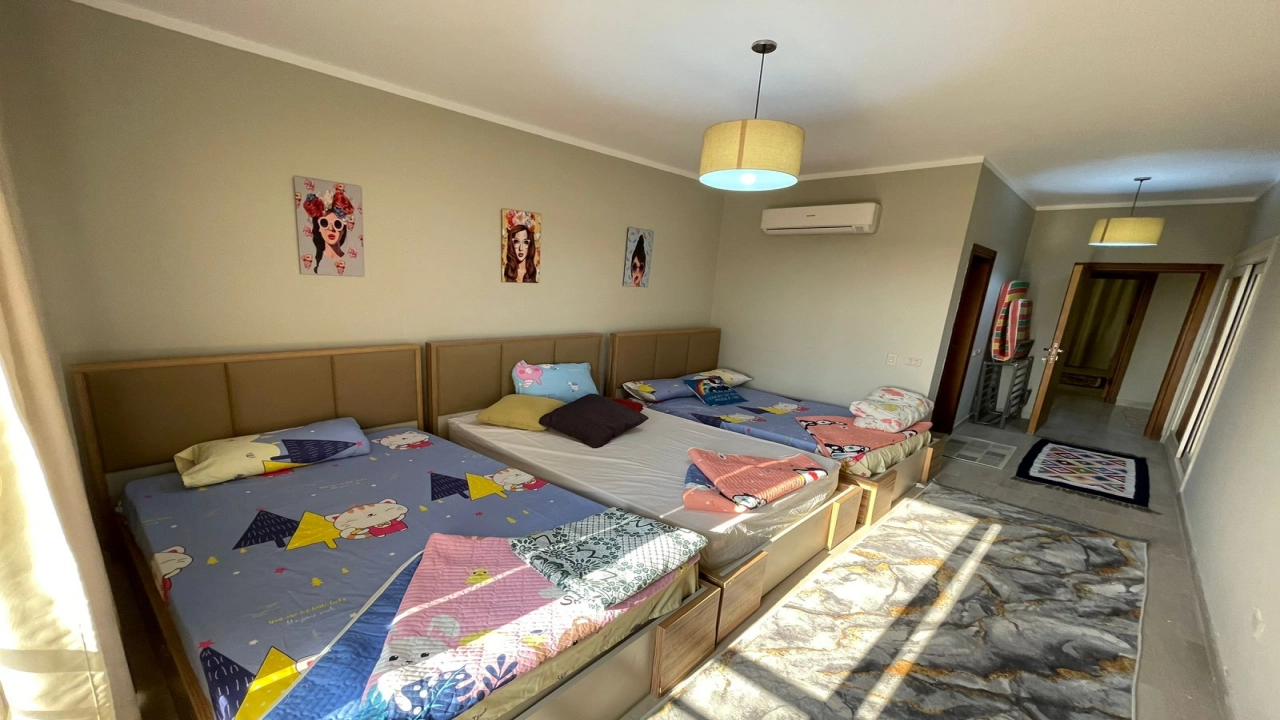 شالية للإيجار في قرية هاسيندا الساحل الشمالي 4 غرف نوم