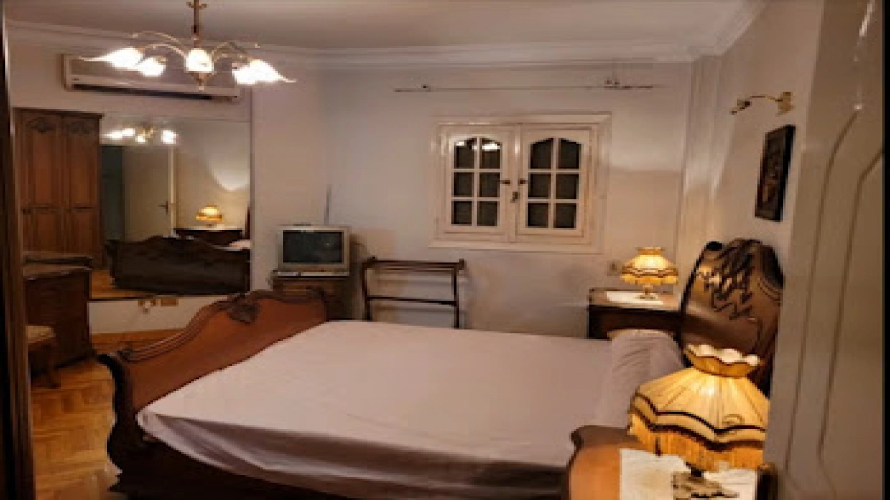 شقة للإيجار في ارقي شوارع الزمالك