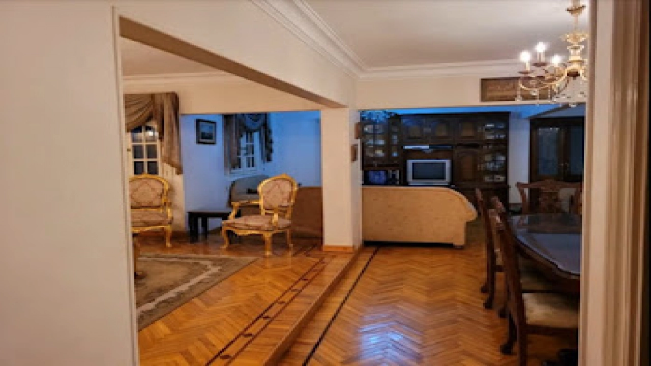 شقة للإيجار في ارقي شوارع الزمالك