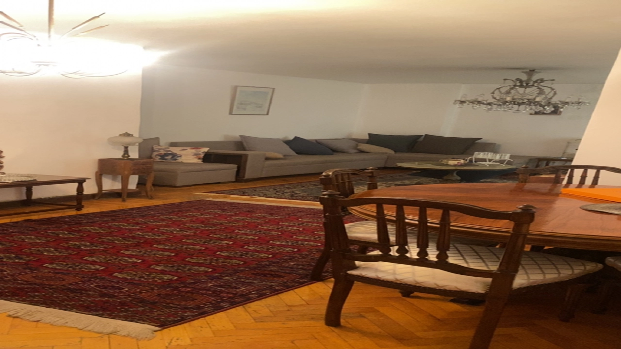 شقه للإيجار في ارقي مناطق الزمالك