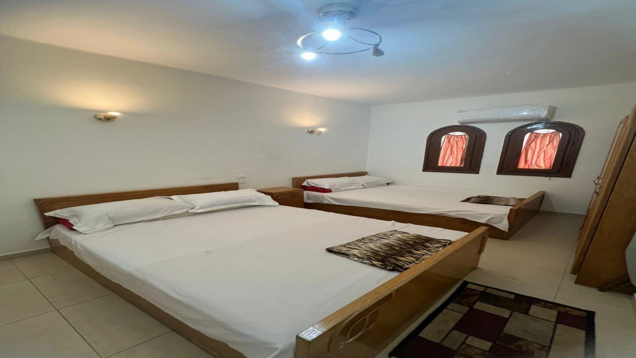 ( شاليه للايجار) مارينا ٢