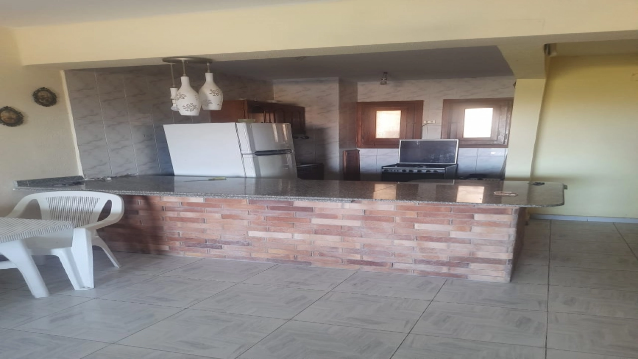 ( شاليه للايجار)  مارينا بوابه 4 تاني صف أمام البحر