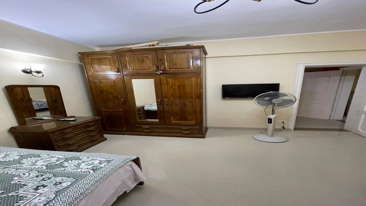 شاليه فى مارينا الايجار فى بوابه الرابعه