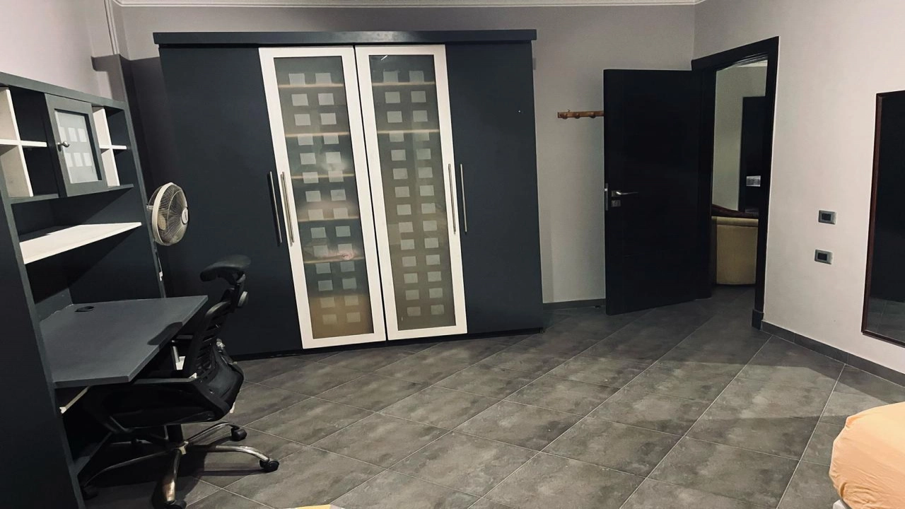 شقه للايجار بالزمالك 2 غرفه