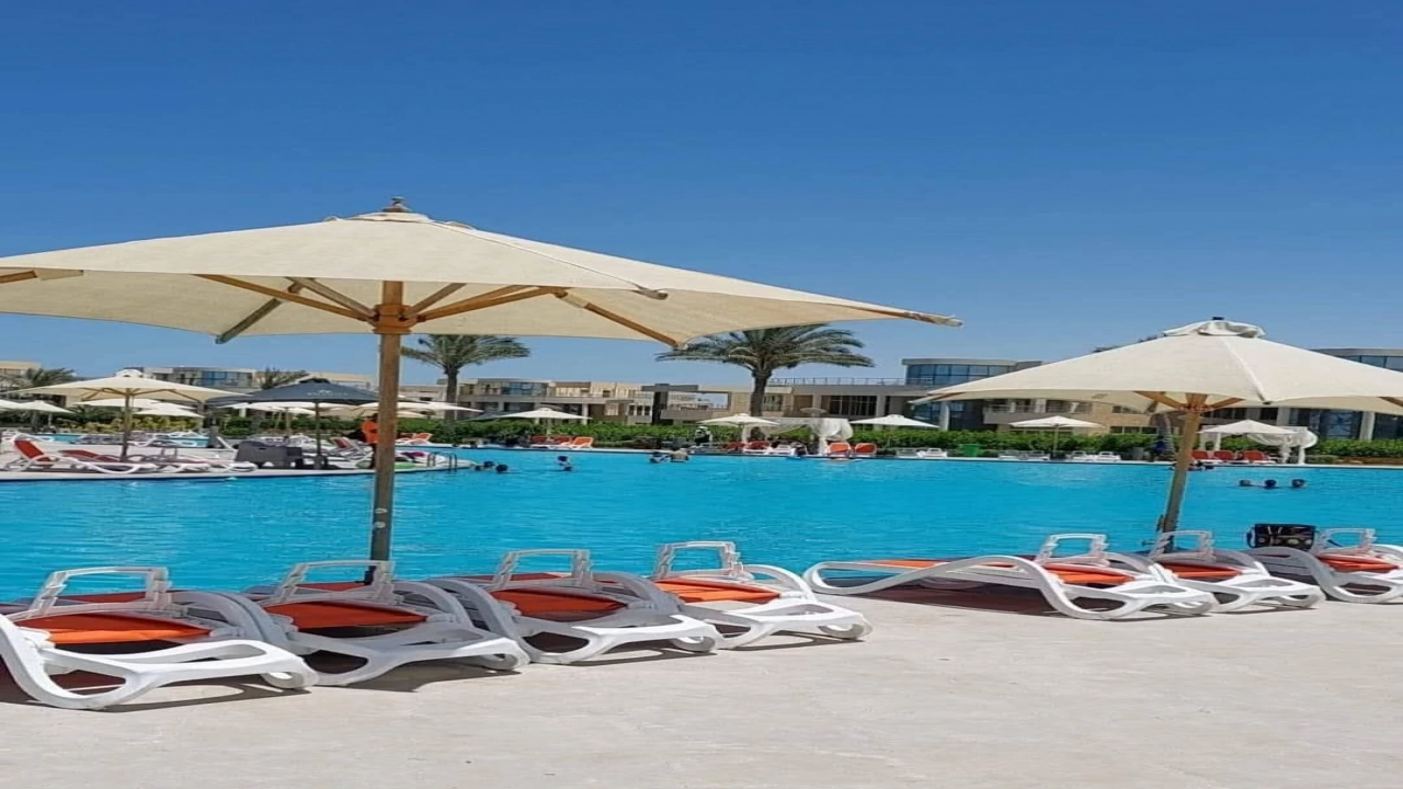 شاليه (للبيع ) بقريه مرسيليا بيتش 4