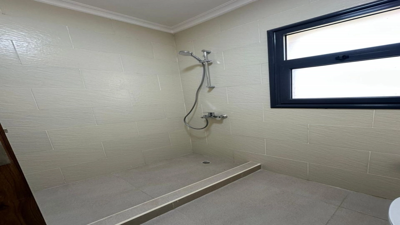 شاليه للايجار في جايا راس الحكمه غرفتين