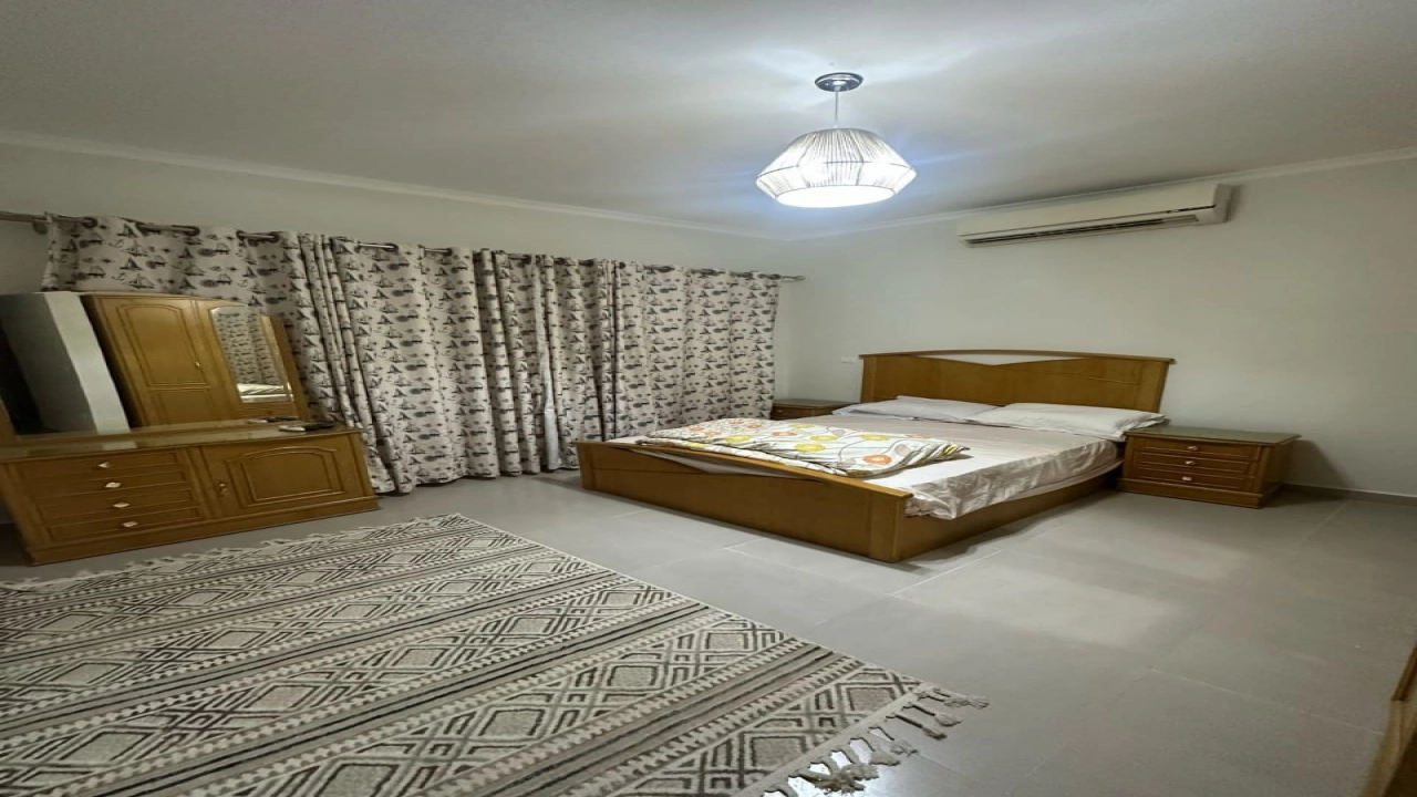 شاليه للايجار في جايا راس الحكمة ارضي 3غرف