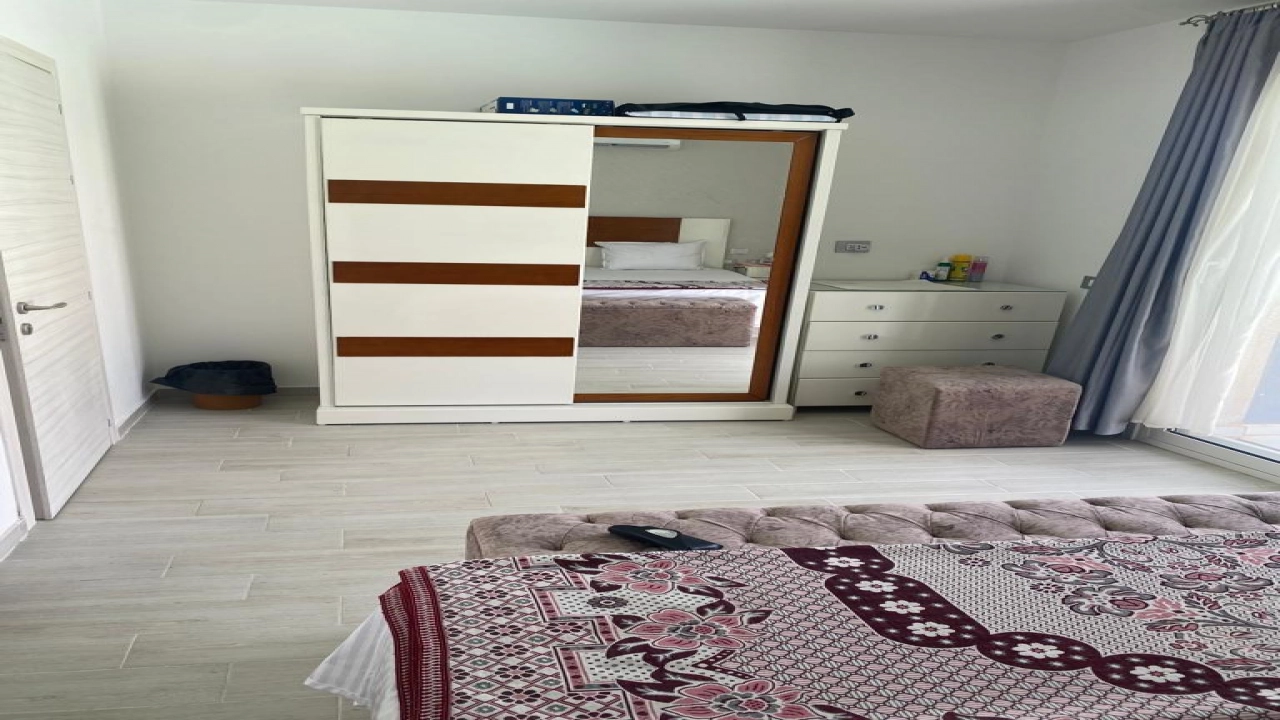 تاون هاوس للايجار في فوكا باي ارضي بجاردن 3غرف