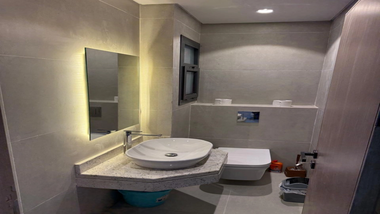 سنيور شاليه للإيجار في الساجل الشمالي قريه هاسيندا وايت