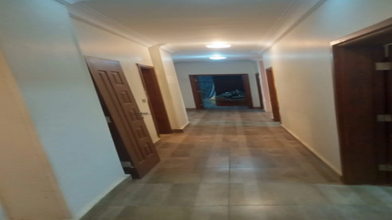 دوبليكس  دورين  مفروشين  بالكامل في التجمع