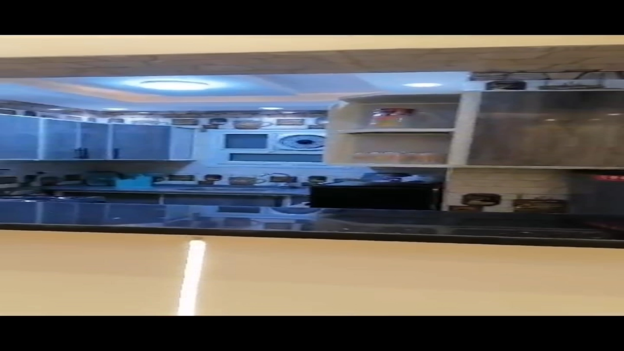 شقة  مفروشة للبيع مكونة من 3 غرف نوم و 2 حمام وريسبشن 3 قطع  ومطبخ