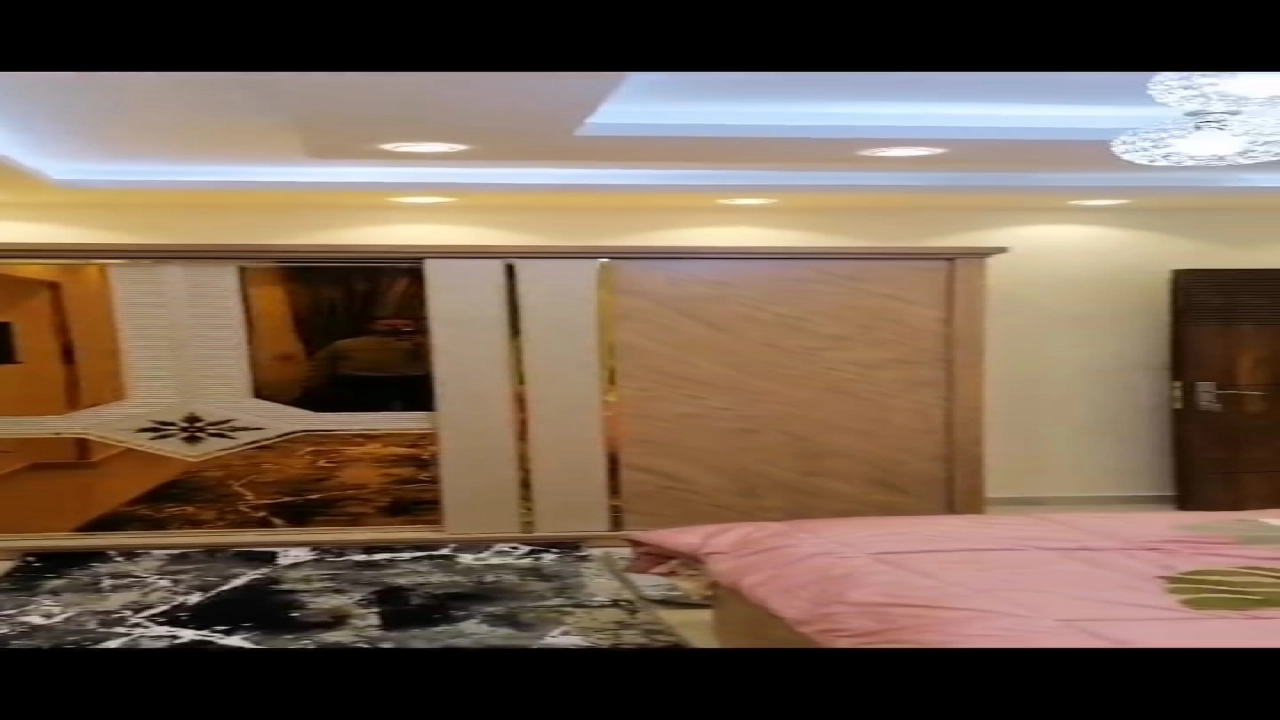 شقة  مفروشة للبيع مكونة من 3 غرف نوم و 2 حمام وريسبشن 3 قطع  ومطبخ