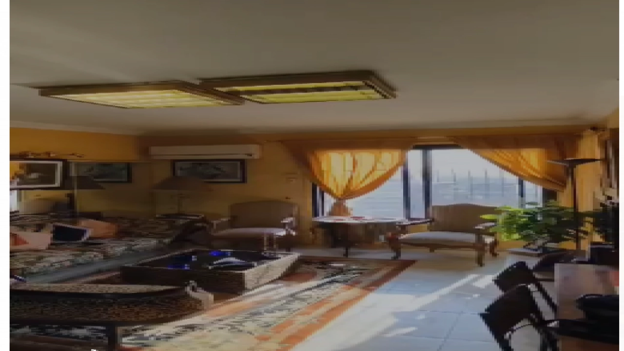 شقه للبيع بدون فرش  مكونة من 3 غرف نوم و1 حمام كبير في موقع مميز بالمهندسين  وقريب من كل الخدمات