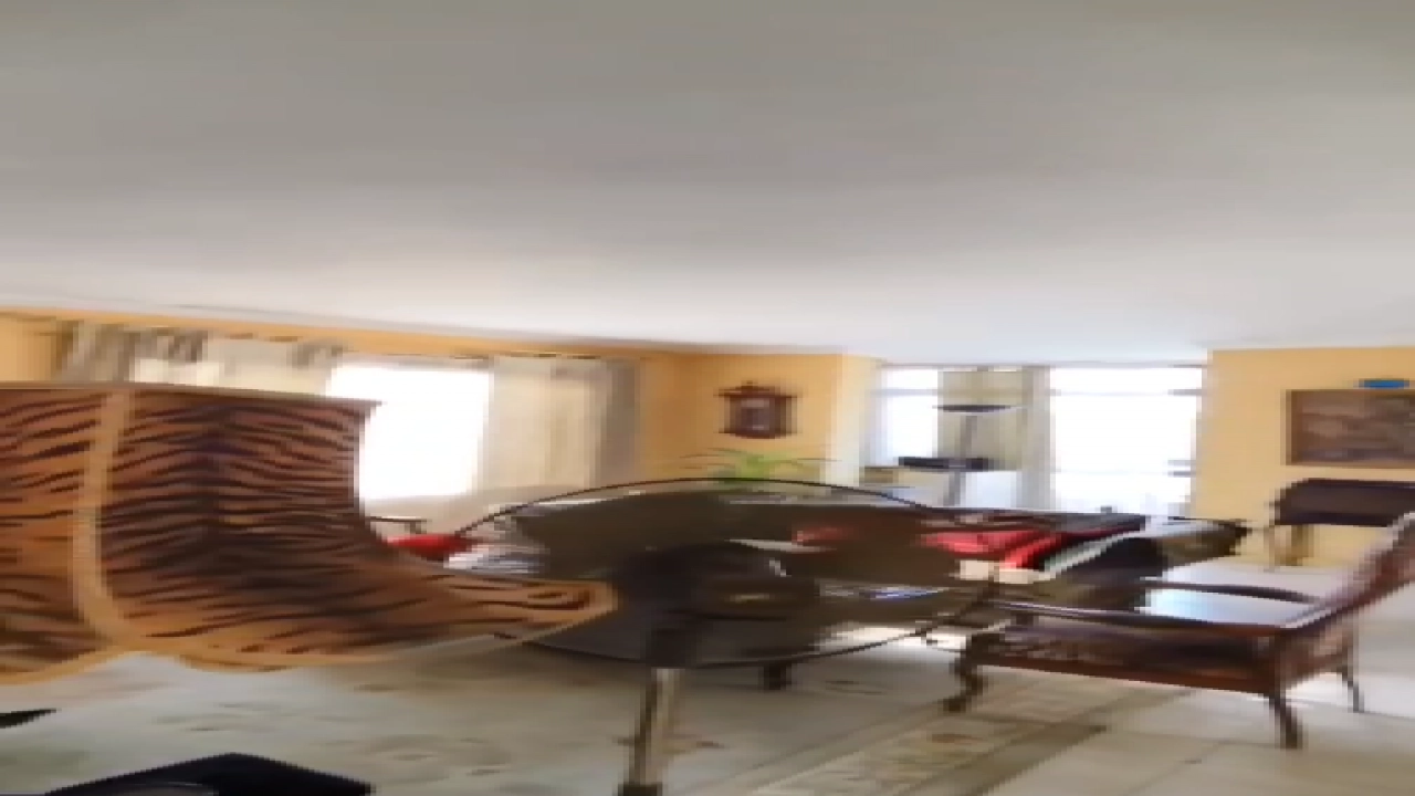 شقه للبيع بدون فرش  مكونة من 3 غرف نوم و1 حمام كبير في موقع مميز بالمهندسين  وقريب من كل الخدمات