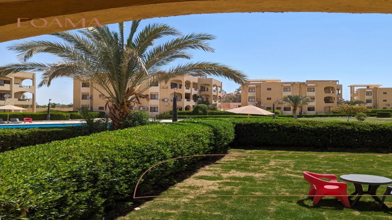 ايجار شاليه ارضي بقريه اكواريوس العين السخنه 3 غرف