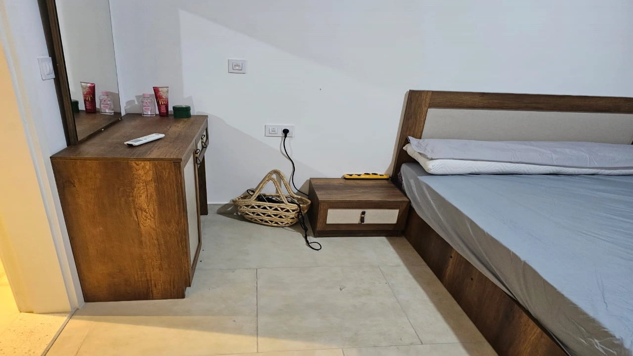 شاليه للايجار في مراسي جريك 2 غرفه