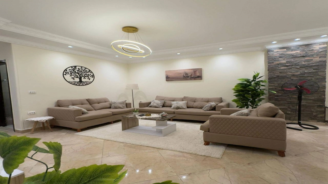 شقه للايجار المفروش  بالشيخ زايد