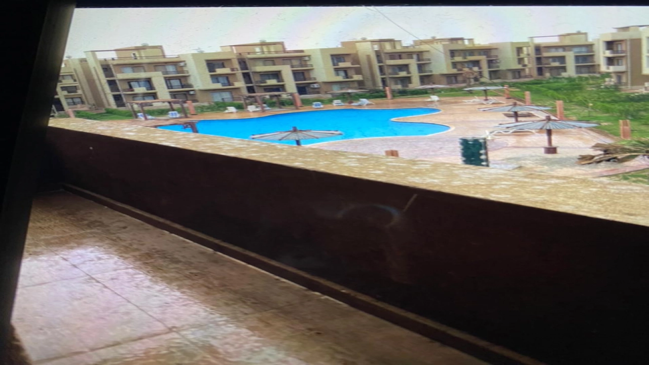 شالية للايجار في قريه بلو باي العين السخنه