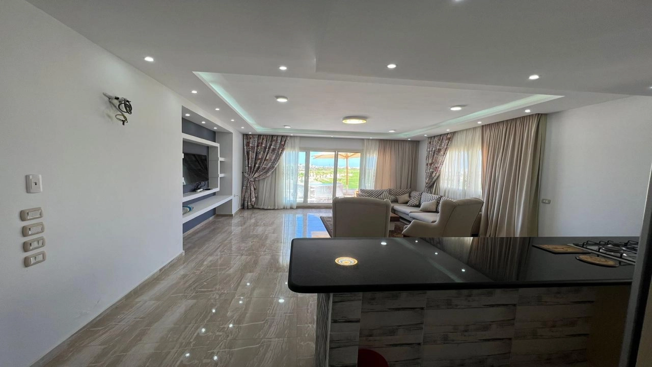 شاليه للإيجار في قرية هاسيندا باي الساحل الشمالي 4 غرف نوم