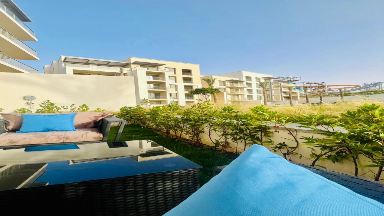 شاليه للايجار في مراسي ليا 2 غرفه