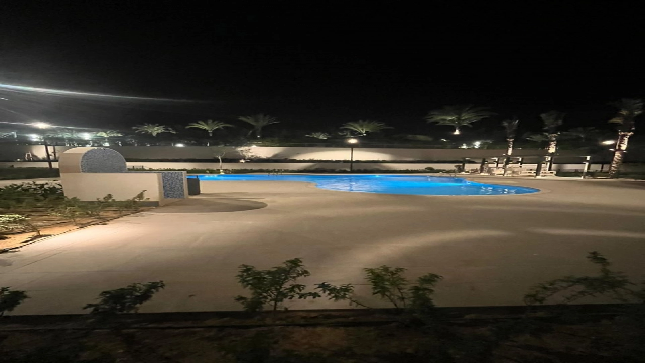 شاليه للايجار في مراسي ليا 2 غرفه