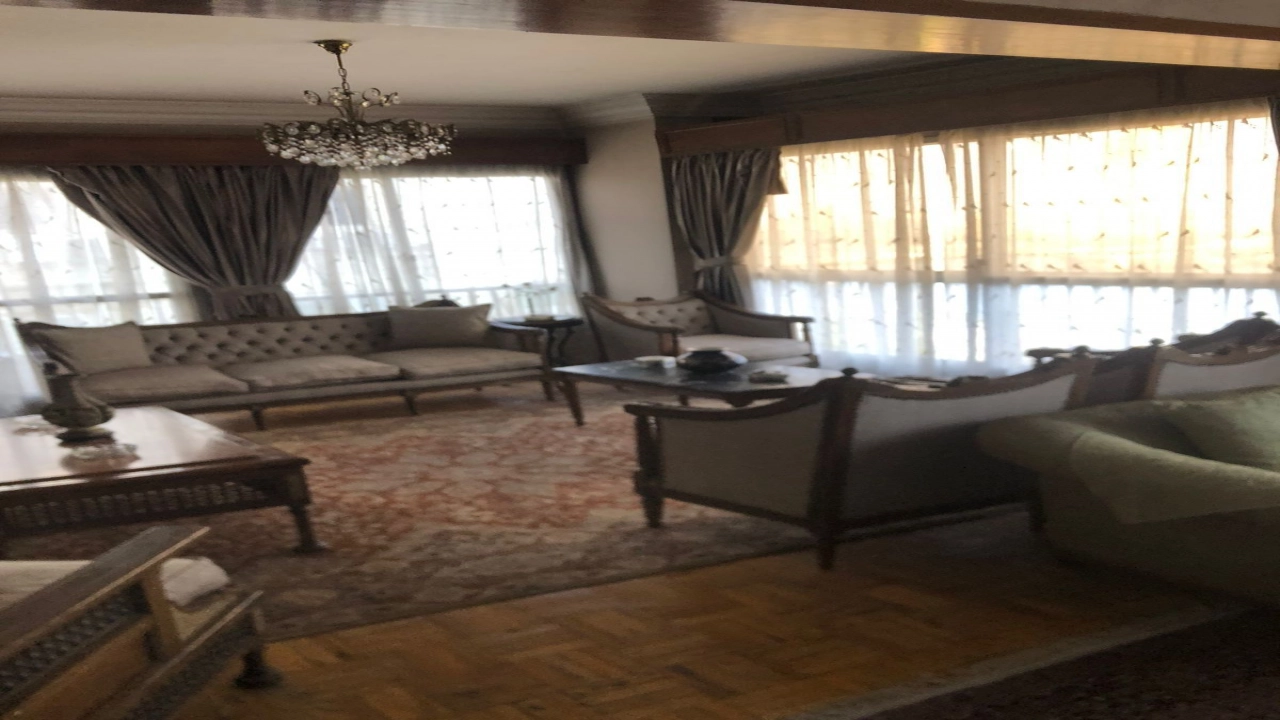 شقة للبيع في شارع البحر الاعظم الجيزة