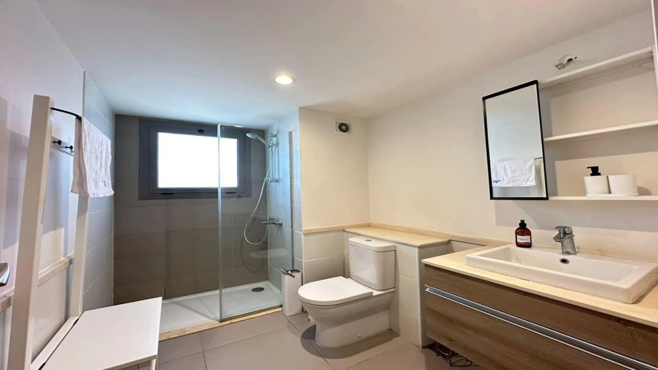 شاليه للايجار في مراسي مارينا غرفه نوم