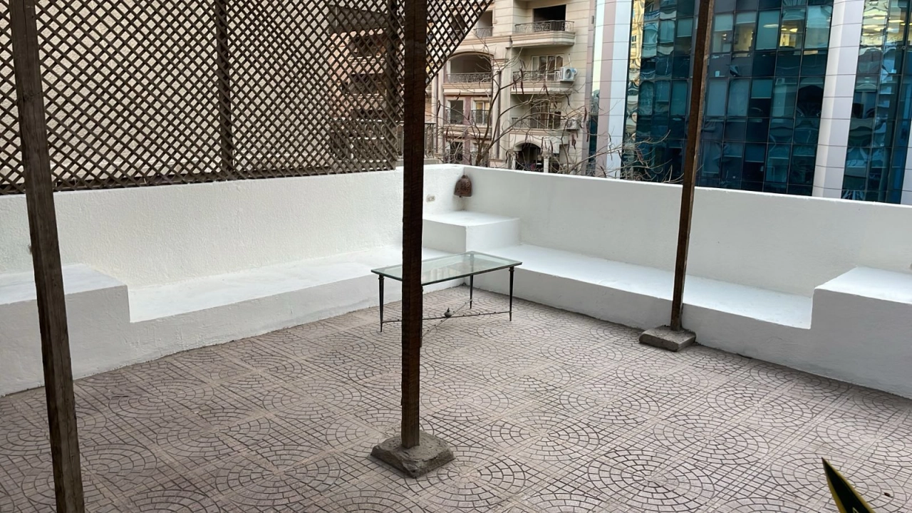 شقة مفروشة للإيجار برووف في الدقي