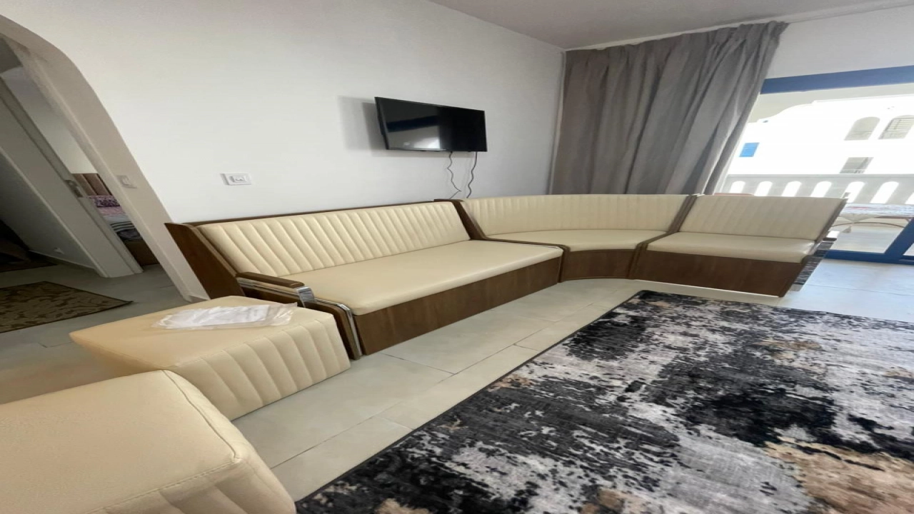 استديو للايجار في مراسي جريك