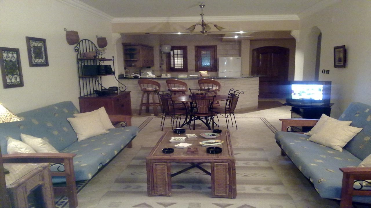 شاليه للإيجار في مارينا 5 الساحل الشمالي 2 غرفة نوم