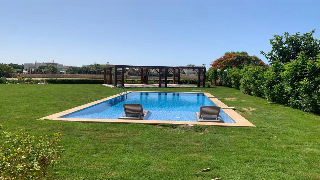 فيلا للايجار صف اول لاجون 5 غرف في هاسيندا باي