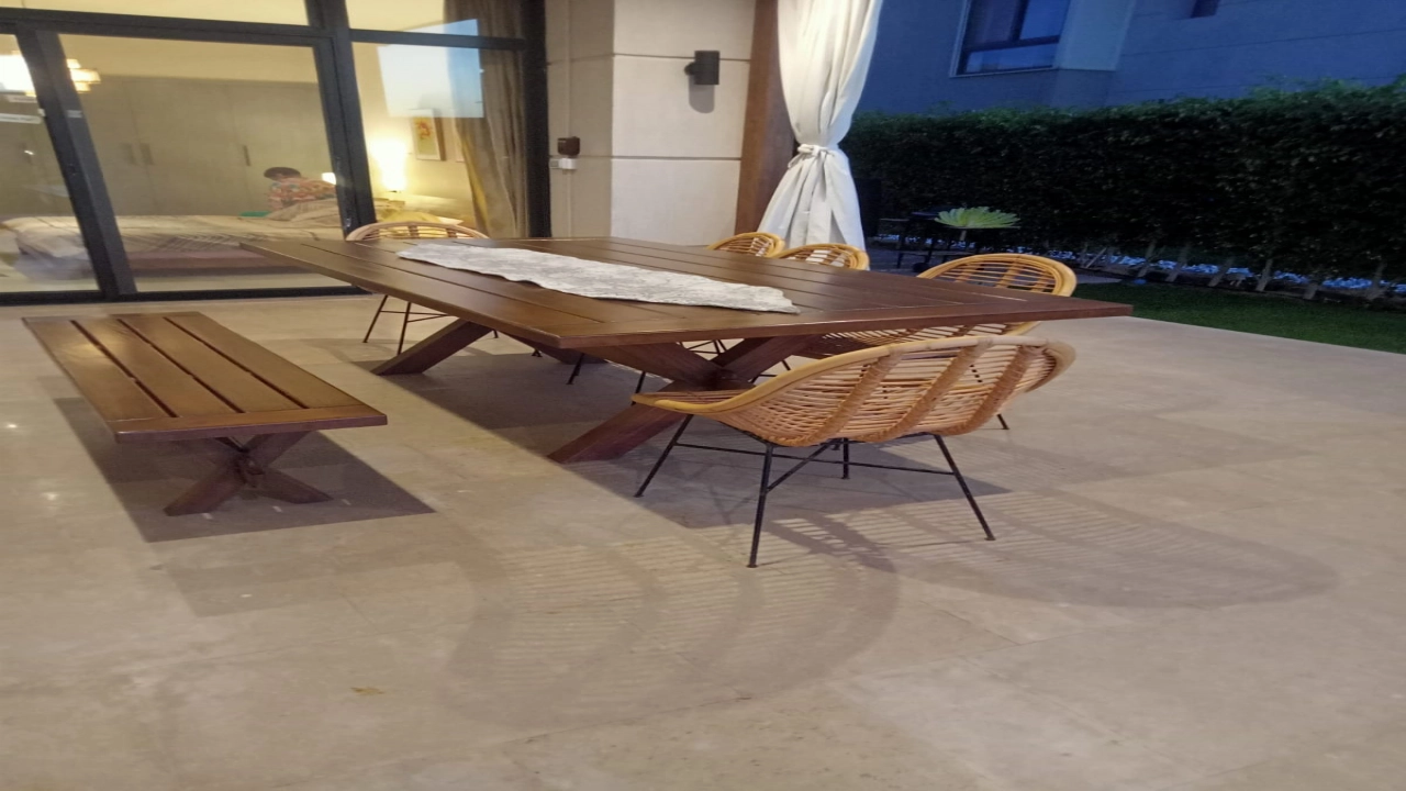 شاليه للايجار في صوان ليك راس الحكمه ارضي بجاردن 3 غرف