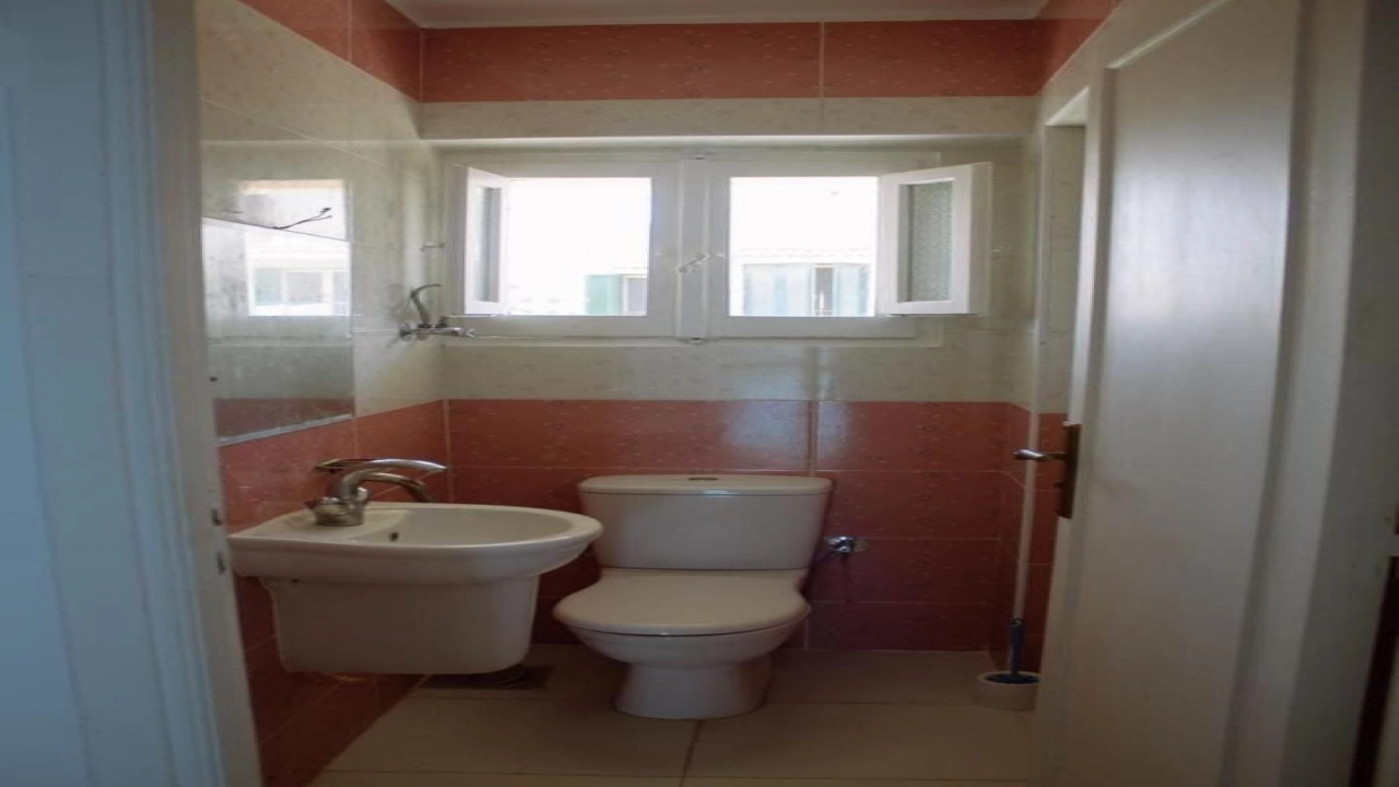 شاليه للايجار في قريه جرين بيتش الساحل الشمالي 3 غرف