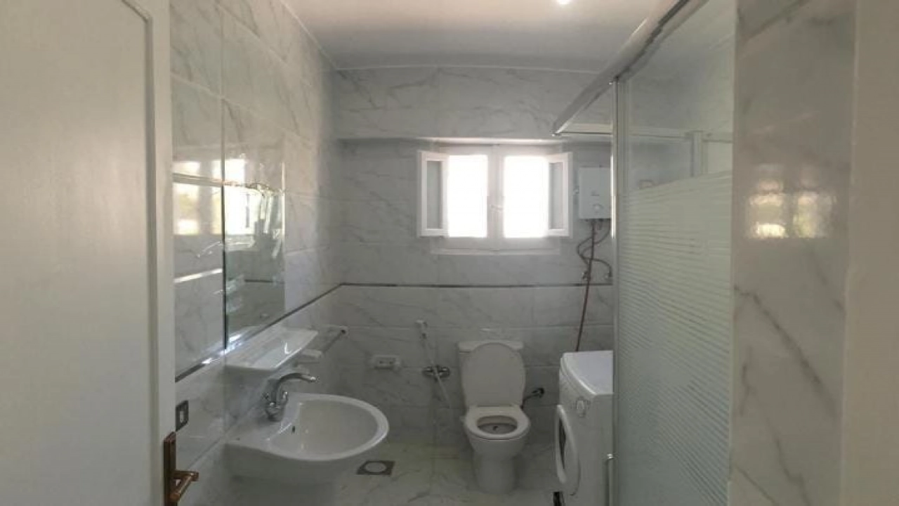 شاليه للايجار في قريه جرين بيتش الساحل الشمالي 3 غرف