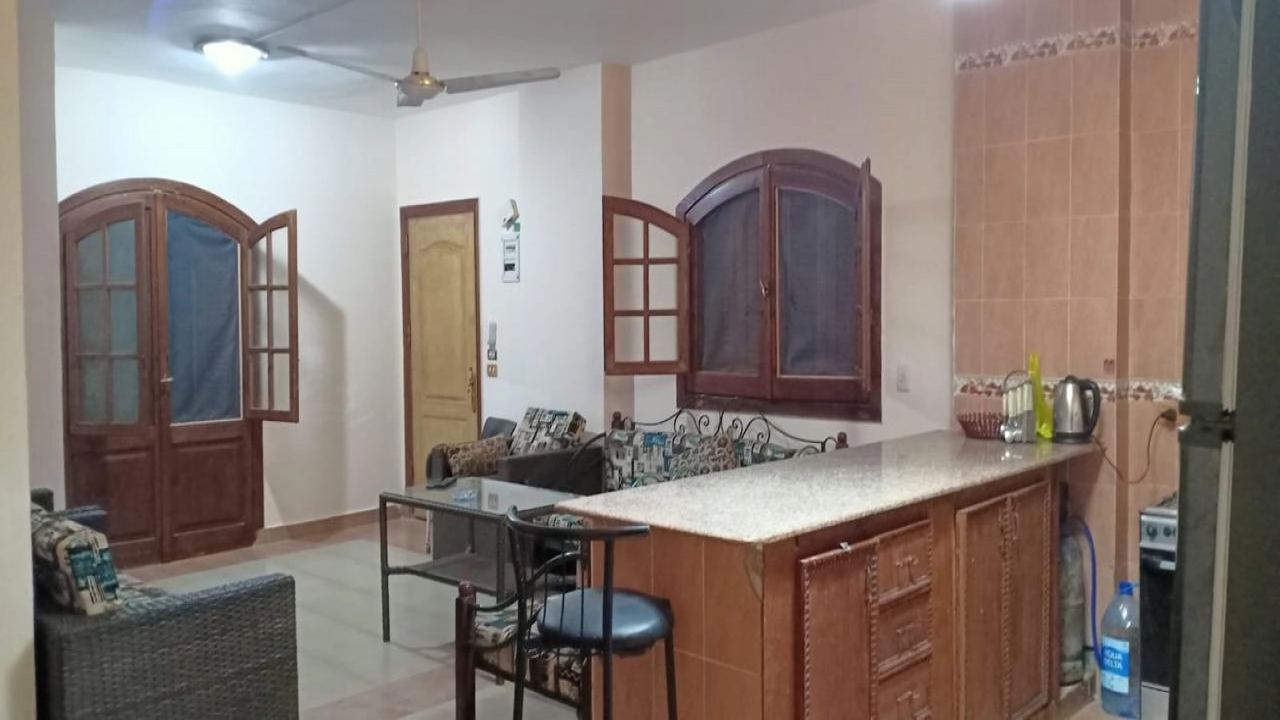 شاليه للايجار في قريه اللوتس الساحل الشمالي الدور الارضي غرفتين