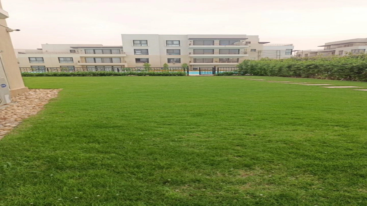 شاليه للبيع في مراسي جريك 3غرف