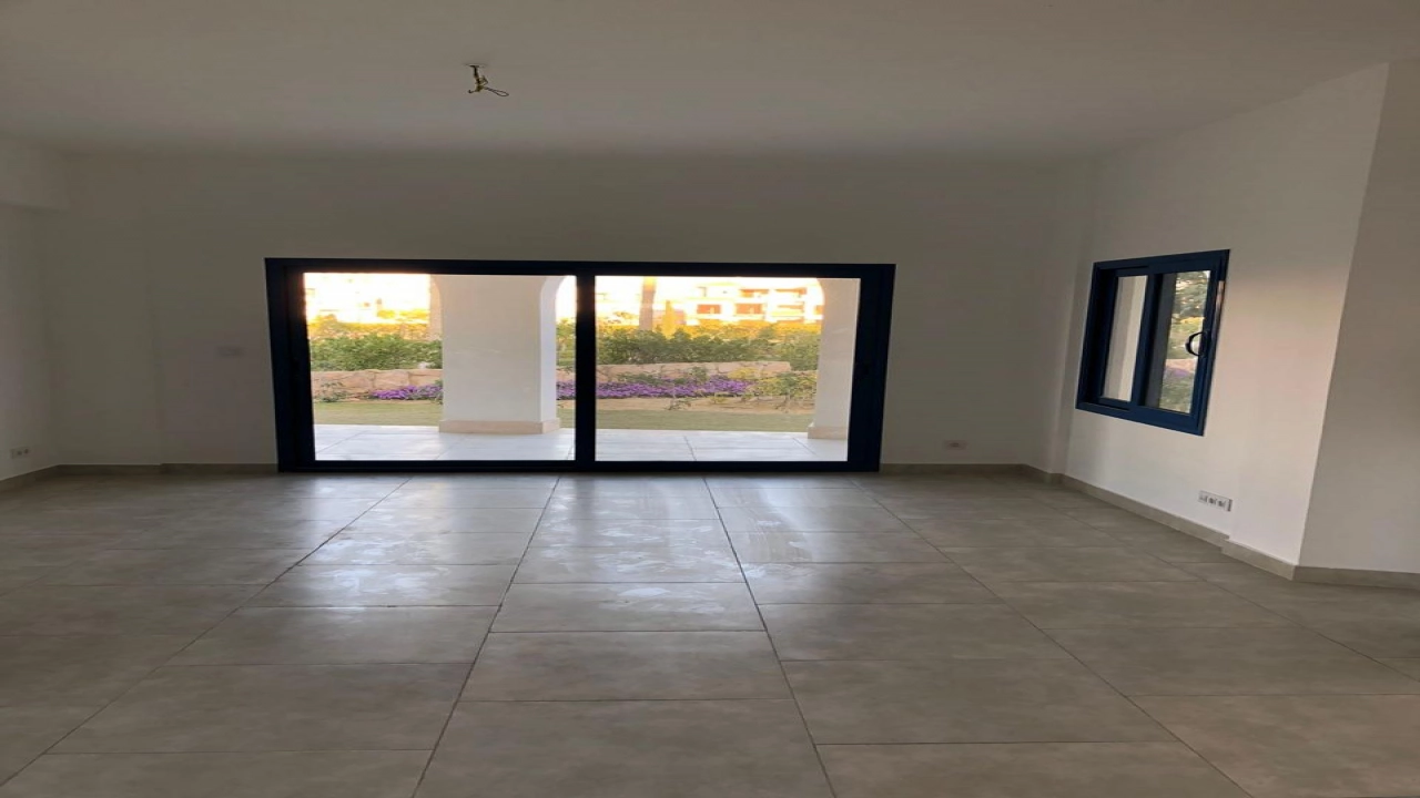 شاليه للبيع في مراسي جريك 3غرف