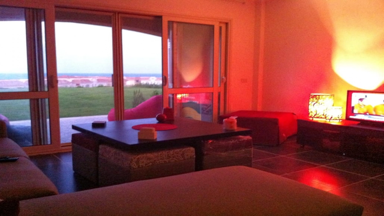 شاليه للايجار ارضي بجاردن في قريه تلال العلمين الساحل الشمالي 3 غرف