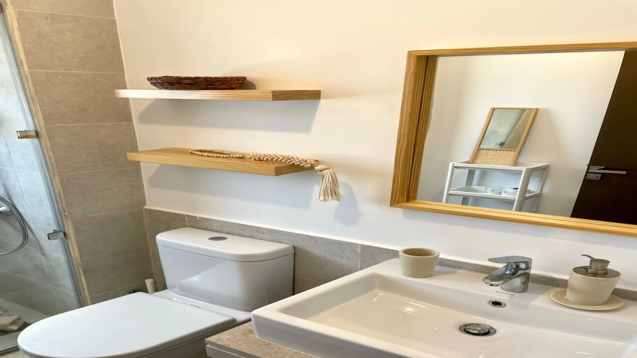 swan lake فيلا للايجار فى ( راس الحكمه )